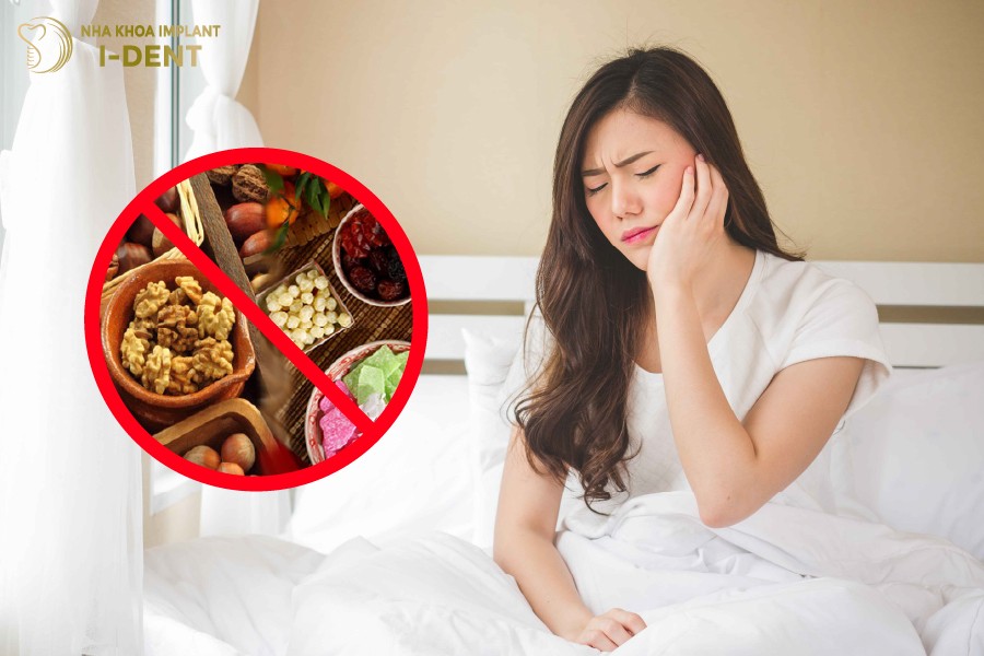 Tránh các loại bánh, kẹo, hạt cứng sẽ vô tình tác động lực mạnh lên vùng mới cấy Implant