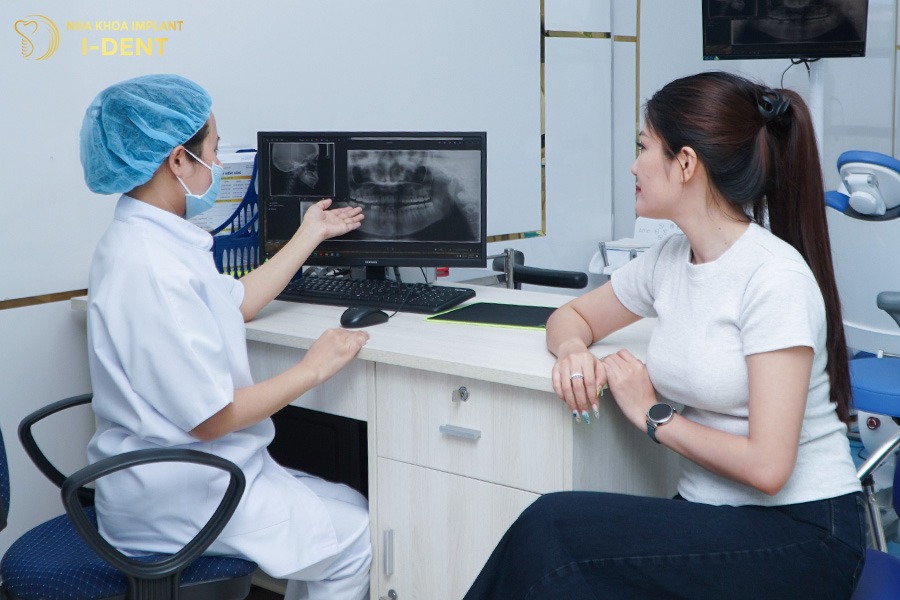 Quy trình thăm khám niềng răng invisalign