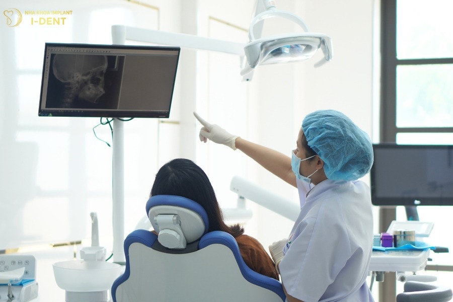 niềng răng mắc cài bên trong giá bao nhiêu