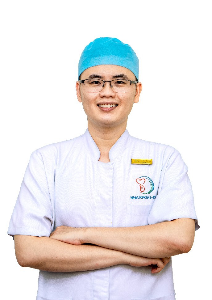 BÁC SĨ NGUYỄN THANH PHONG Phục hình thẩm mỹ răng sứ – Veneer