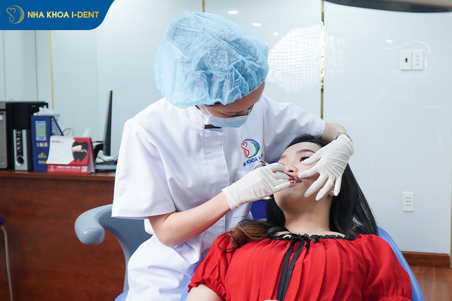 niềng răng bị lệch mặt