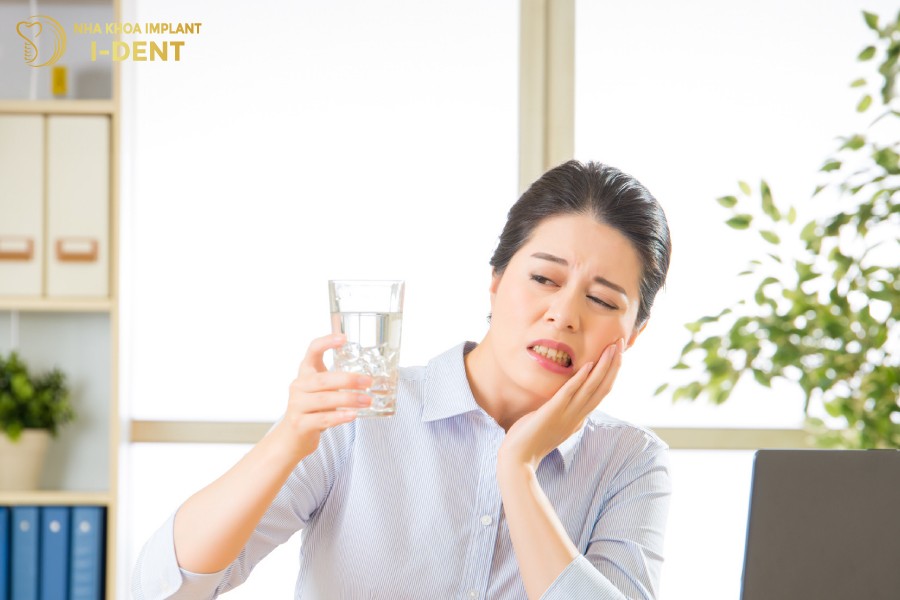 Khi-bi-viem-tuy-rang-thuong-xuyen-dau-nhuc-va-e-buot-moi-khi-an-uong