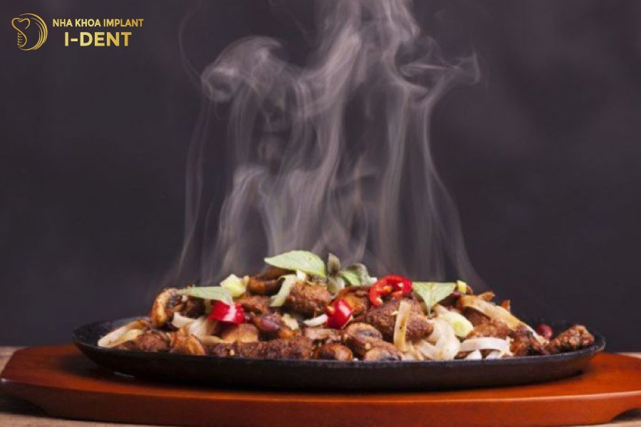 Khong-nen-an-do-qua-nong-hay-qua-lanh-khi-moi-cao-voi