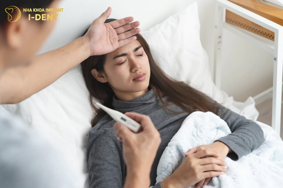 Rang-khon-moc-ngang-hanh-nong-sot-co-the-met-moi