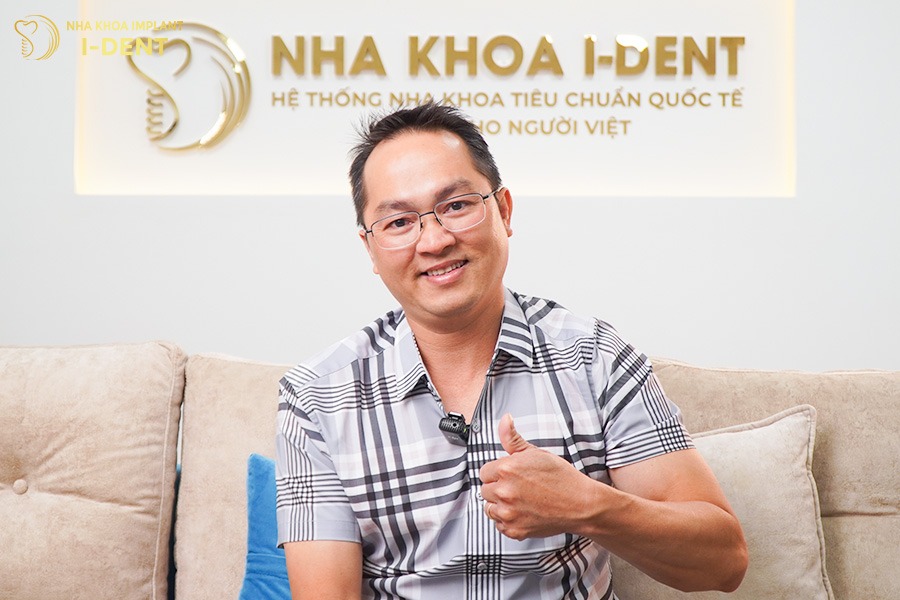 cấy ghép implant có hôi miệng không