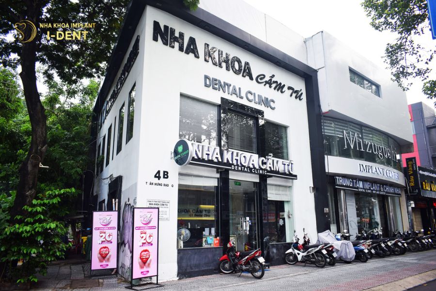 nha khoa niềng răng uy tín