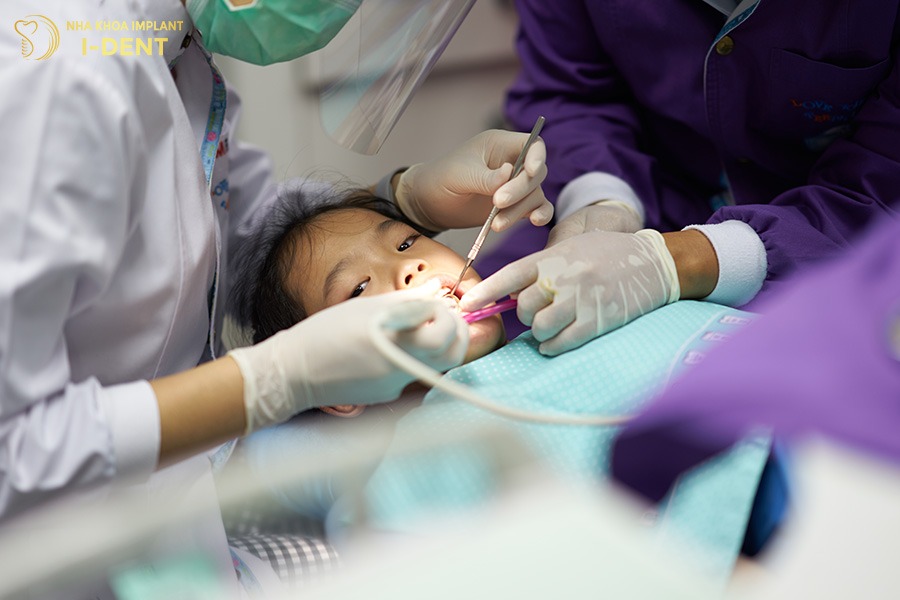 Độ tuổi phù hợp để niềng răng cho trẻ là từ 6-16 tuổi.