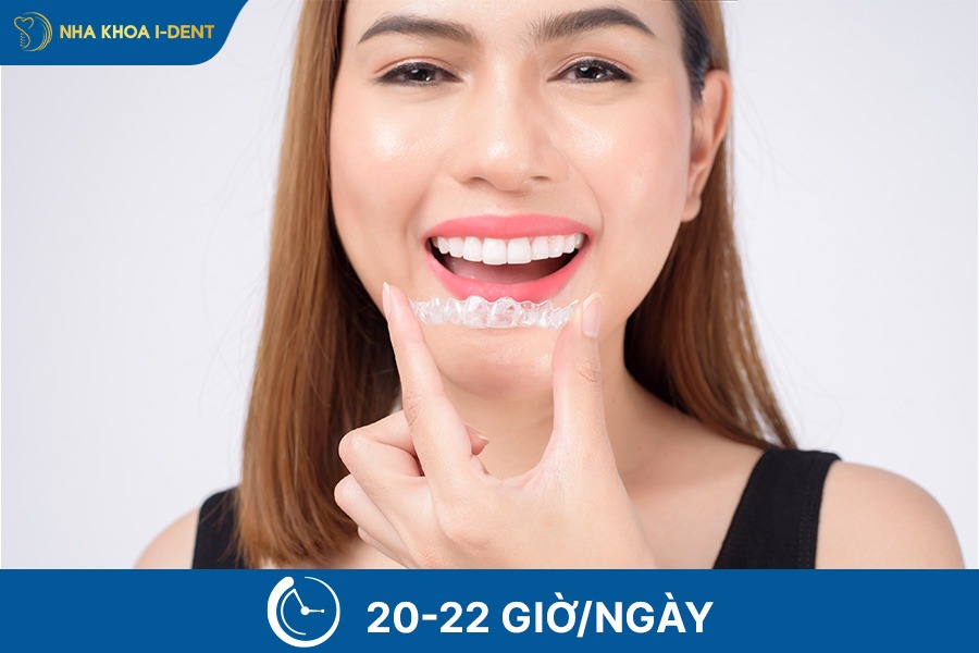 Tuân thủ đeo khay 20-22 giờ/ngày để không kéo dài thời gian chỉnh nha