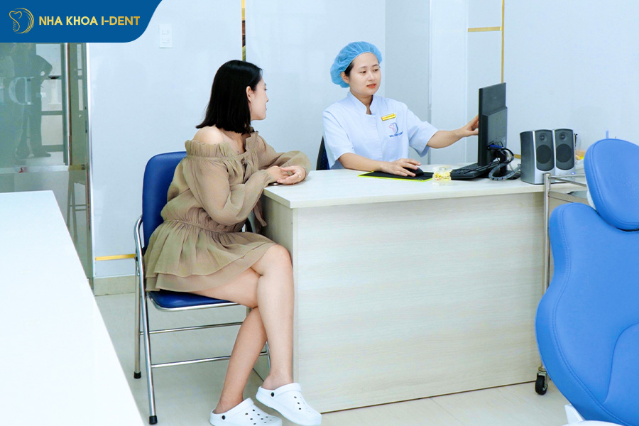 khám tư vấn niềng răng