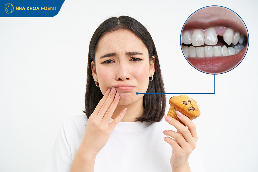 mất răng cửa khó ăn nhai
