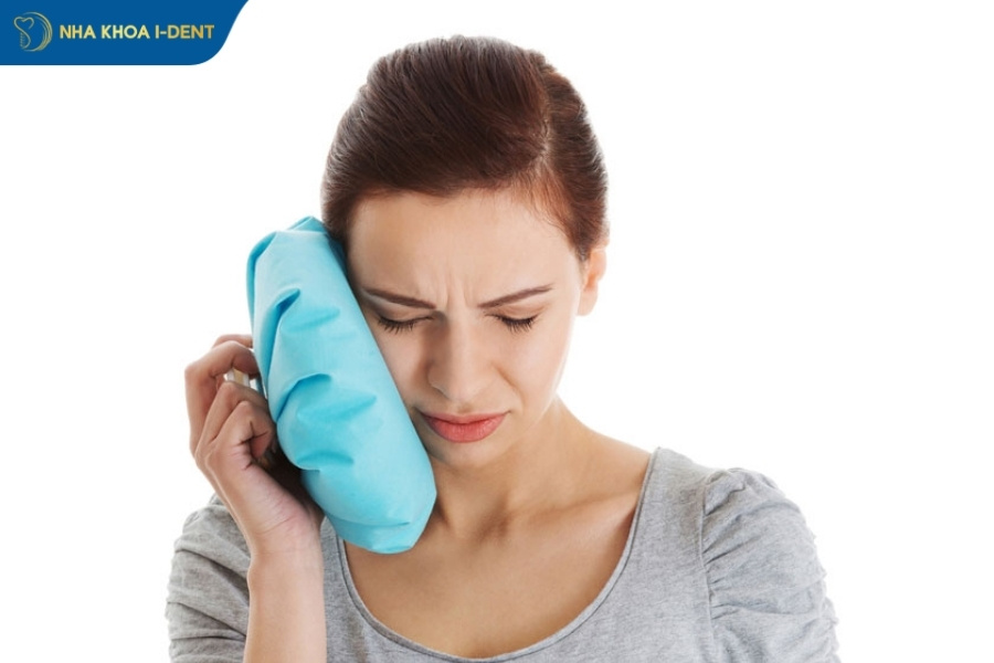 nhổ răng khôn bị đau không