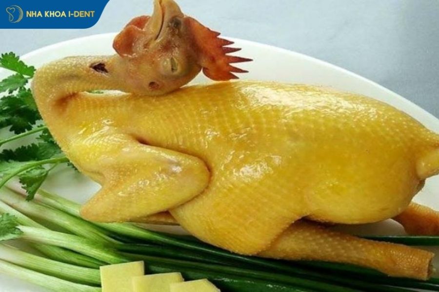 nhổ răng khôn kiêng ăn món gì