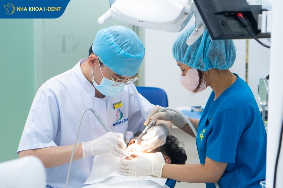 nhổ răng số 8 hàm dưới