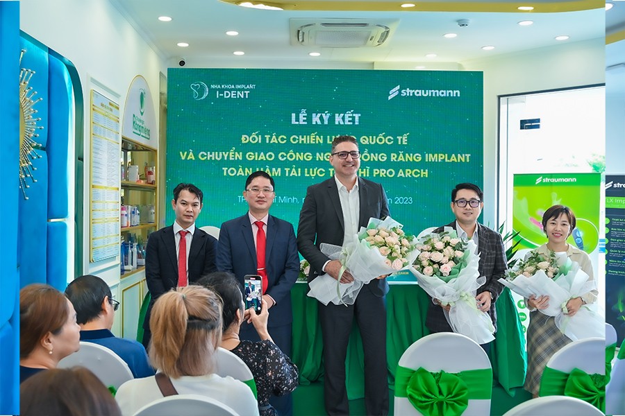 Mot-so-hinh-anh-an-tuong-tai-buoi-le-ky-ket-5