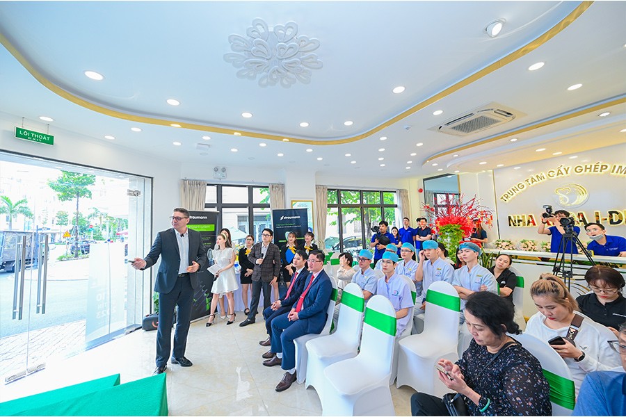 Mot-so-hinh-anh-an-tuong-tai-buoi-le-ky-ket-7