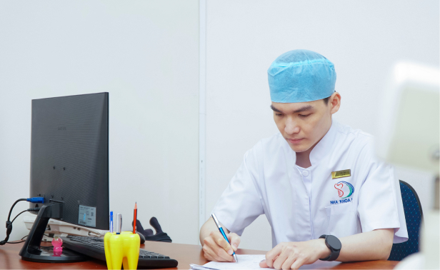 Dr. Le Vu Is Dedicated To Every Treatment.