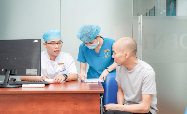 Dr. Tran Doan Le Nhan Always Conducts Comprehensive Oral Examinations.