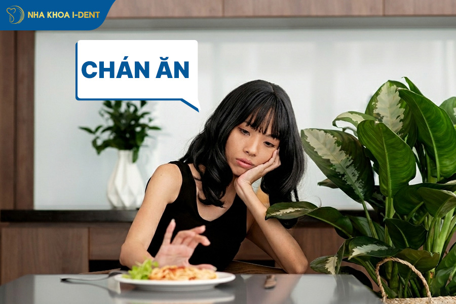 Chán ăn tạm thời khi niềng răng