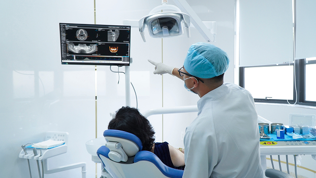 Dr. Dinh Tin Always Performs A Comprehensive Oral Health Examination.