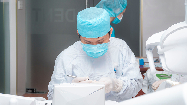 Dr. Cki Nguyen Hoang Nhan Is Deeply Dedicated To Every Treatment.