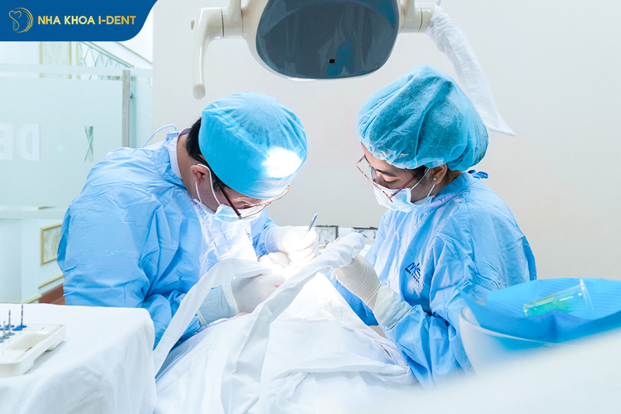 Nhổ răng số 8 hàm trên