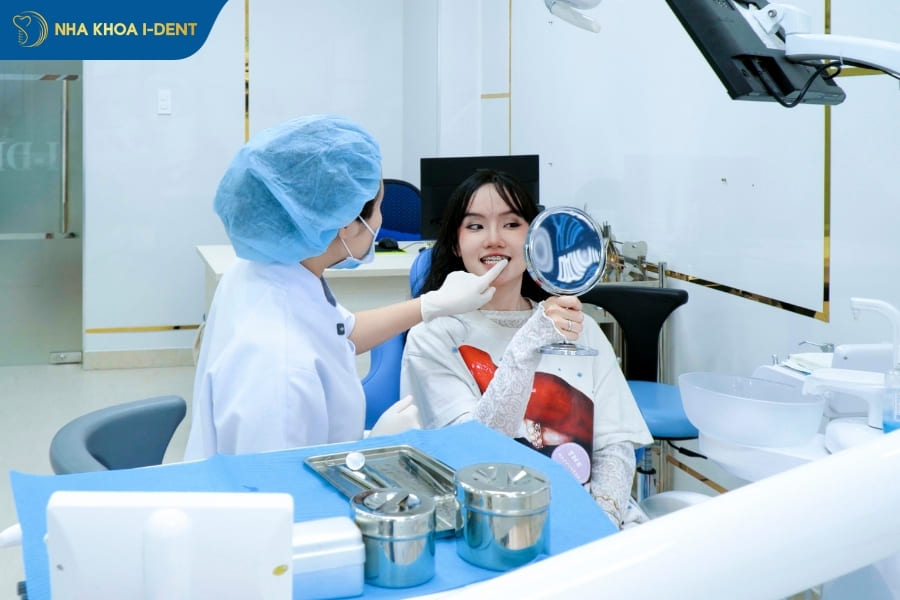 các lưu ý khi niềng răng