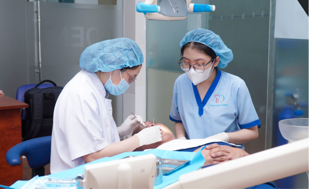 Dr. Ngo Thi Phuong Thao Is Deeply Dedicated To Every Treatment.