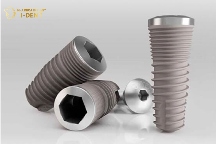 Implant Brat có thiết kế ren xoắn đặc biệt nên dễ dàng bám vào xương hàm