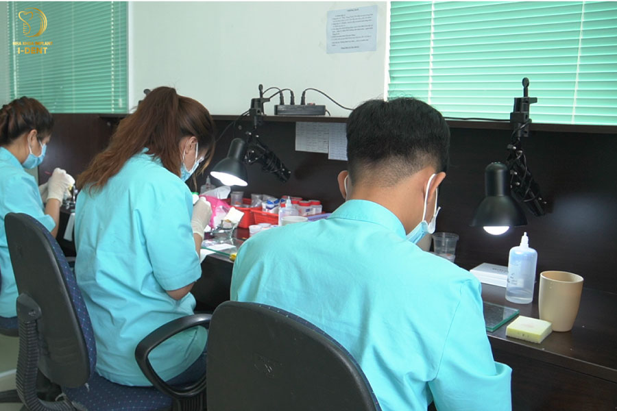 bọc răng sứ có lâu không