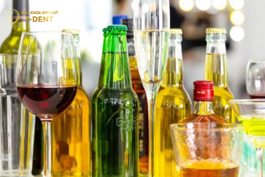 trồng răng implant kiêng ăn gì